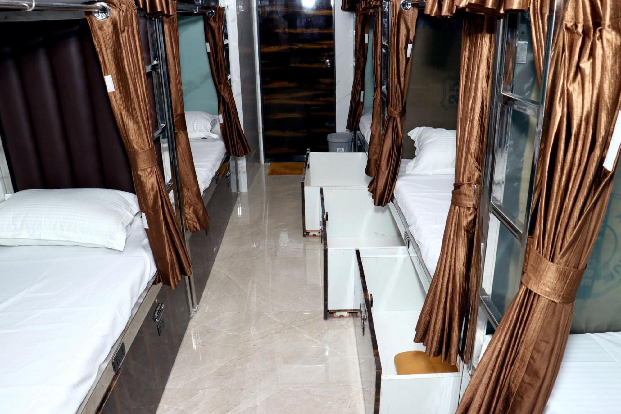 Hotel Comfy Inn มุมไบ ภายนอก รูปภาพ